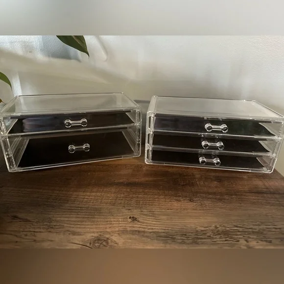 Clear makeup/jewelry 4 pc stackable plastic organizer. - Picture 2 of 5